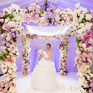 chuppah flowers and tallit